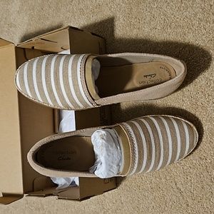 Womens clarks shoes size 6W